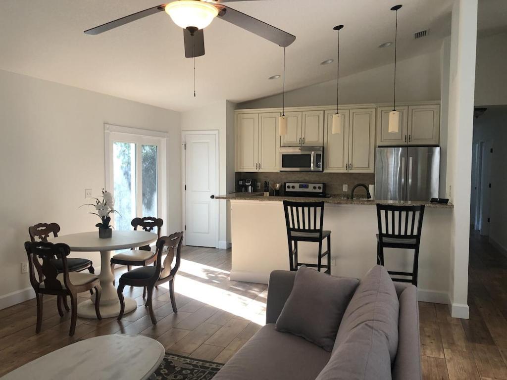Modern, Upscale, And New Blue Bungalow In The Heart Of Downtown St Augustine St. Augustine Exteriör bild